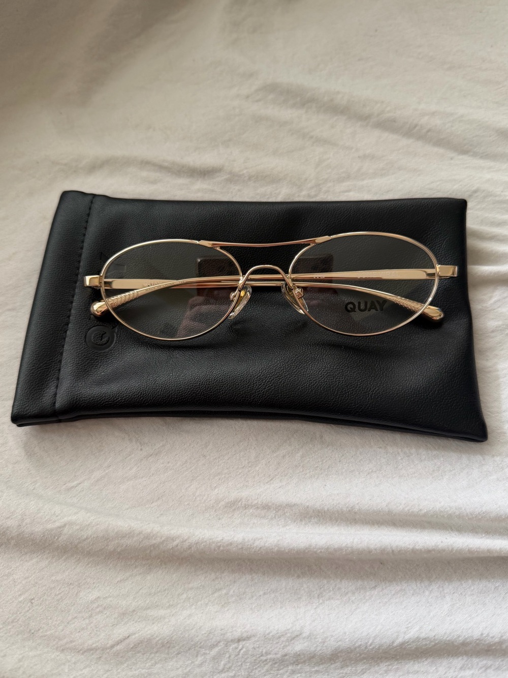 Quay Australia “Gone Viral” Glasses No RX
